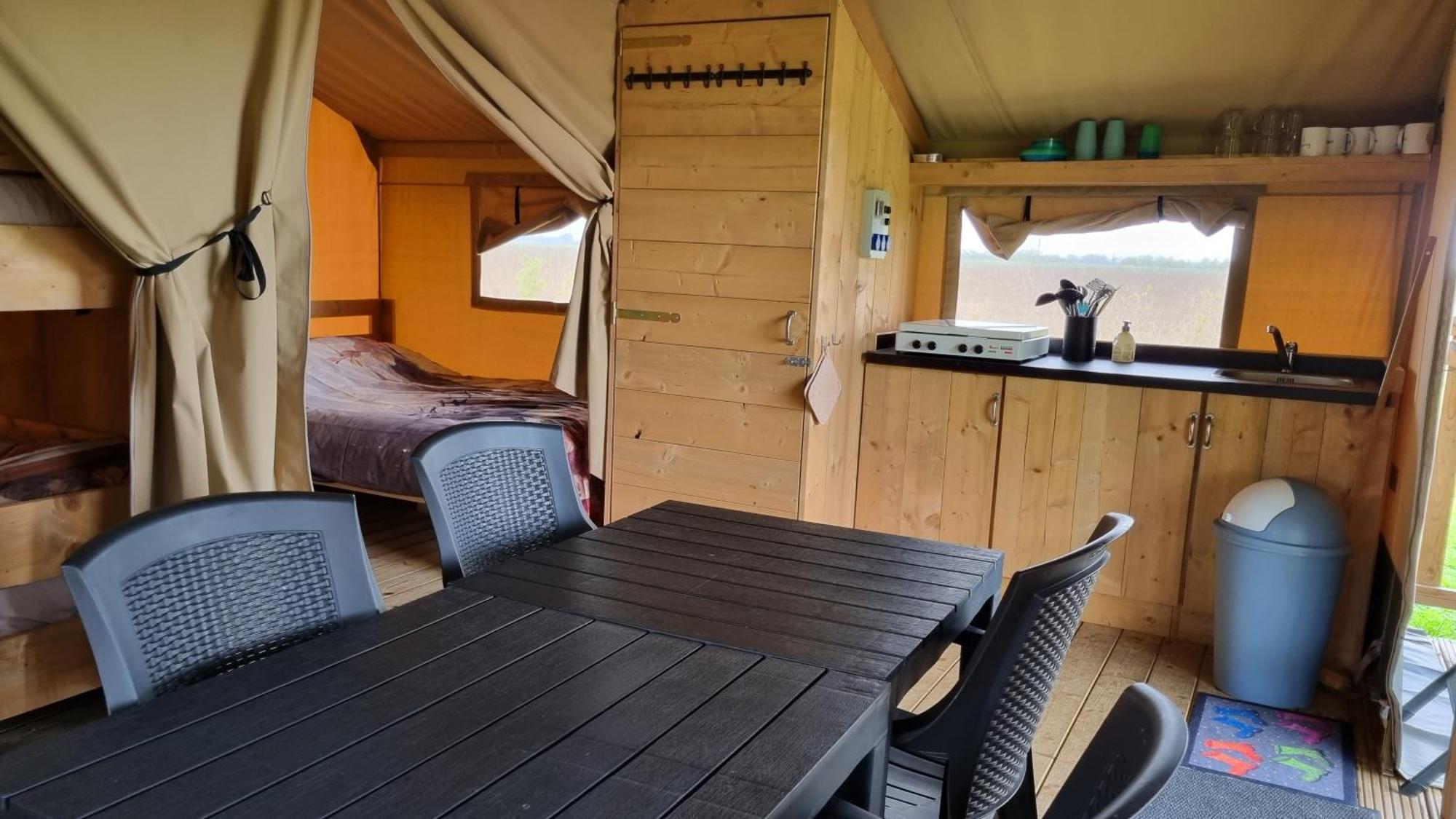 Boerderijcamping De Hinde Дронтен Номер фото
